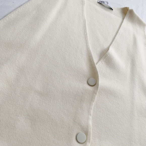 off white Gilet Vest from Zara - Picture 4 of 13